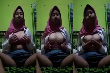 Bokep Indo Masih SMA Toketnya Gede Padet Banget Lumer